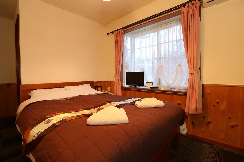 Bed and Breakfast Alpine Wind Hakuba Habitación foto