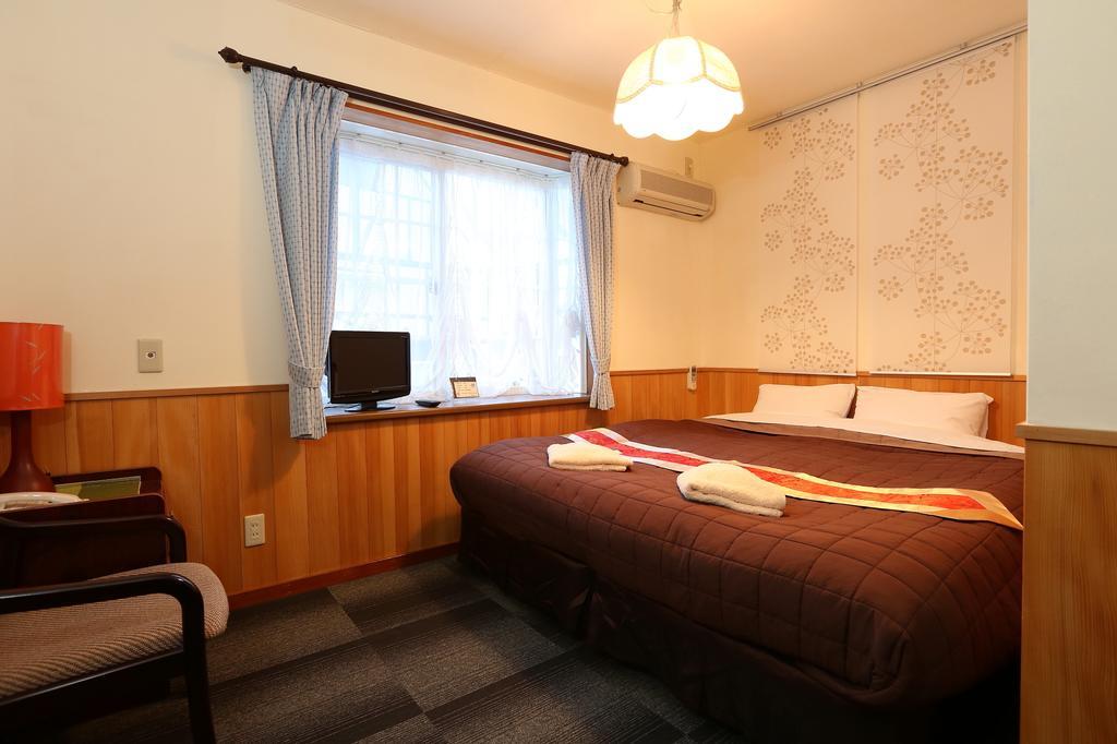 Bed and Breakfast Alpine Wind Hakuba Habitación foto